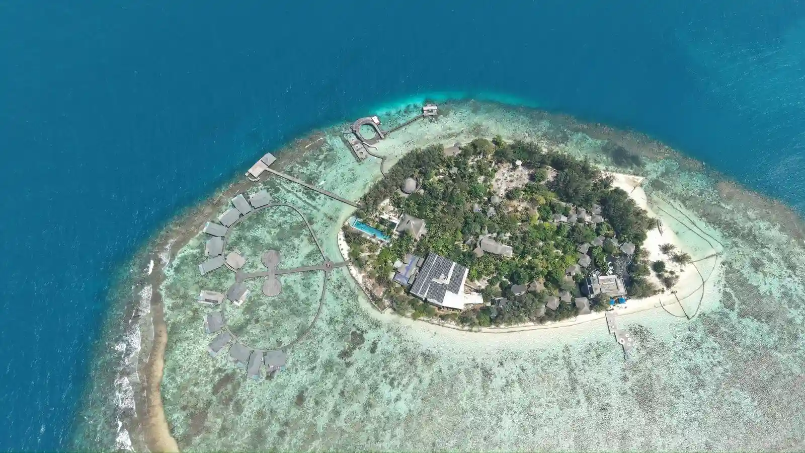 Luxury Trip Mega Resort Karimunjawa 3 Hari 2 Malam